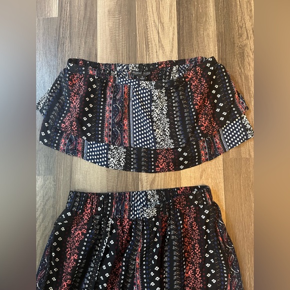Thread Story Geo Print 2 Piece Halter and Split Leg Wide Jumpsuit/Romper SZ M/L - Picture 3 of 15